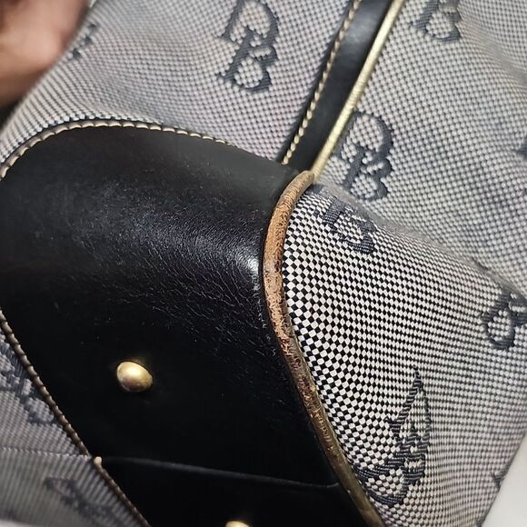 Dooney & Bourke Black and Gray Tote Bag BFPM-03-114 - Picture 11 of 11
